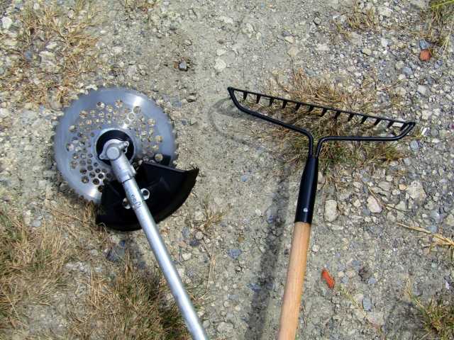 草刈りに使う道具